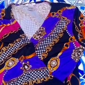 Cache chain design, houndstooth print, women's Blouse, Size Medium